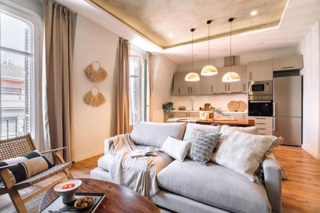Salonga - 1 Bedroom And Balcony In Eixample Esquerra Barcelona Luaran gambar